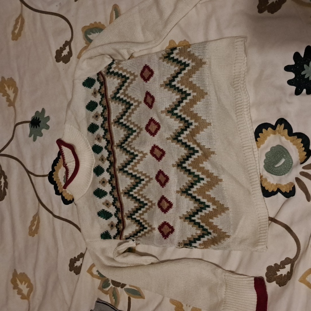 Evsie girl sweater, L , white, green,red, and tan